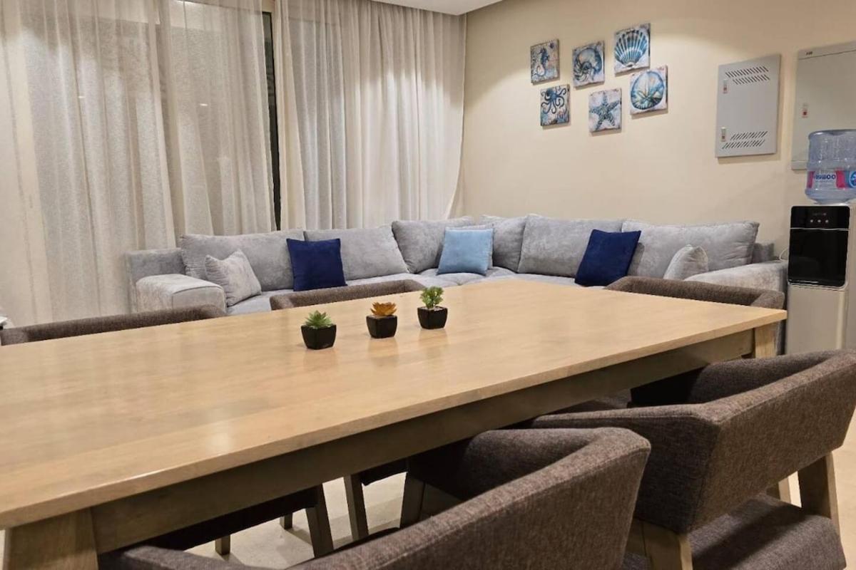 Mangroovy 1 Bedroom Ground Composure & Cool Hilton View Appartement